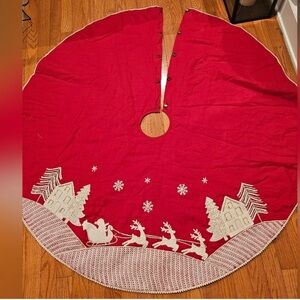 Max Studio 52” Red Holiday Tree Skirt with White Accents NWT